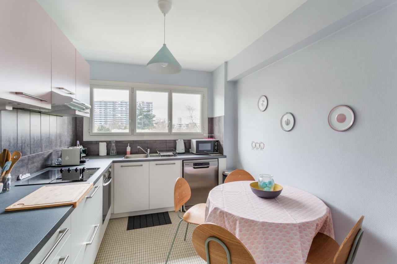 Rosa, Confortable 2 Chambres Avec Parking Dans Le Centre Rennes Exterior foto
