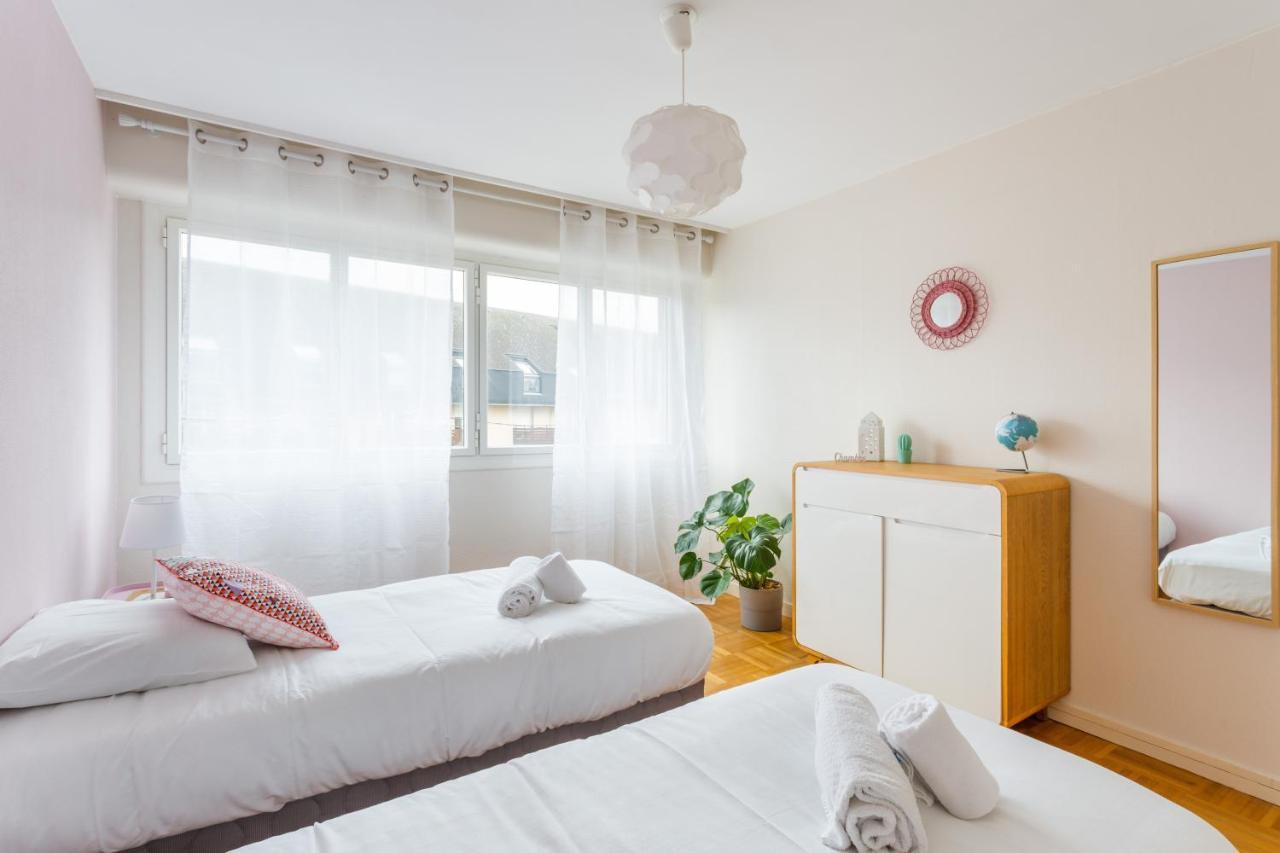 Rosa, Confortable 2 Chambres Avec Parking Dans Le Centre Rennes Exterior foto